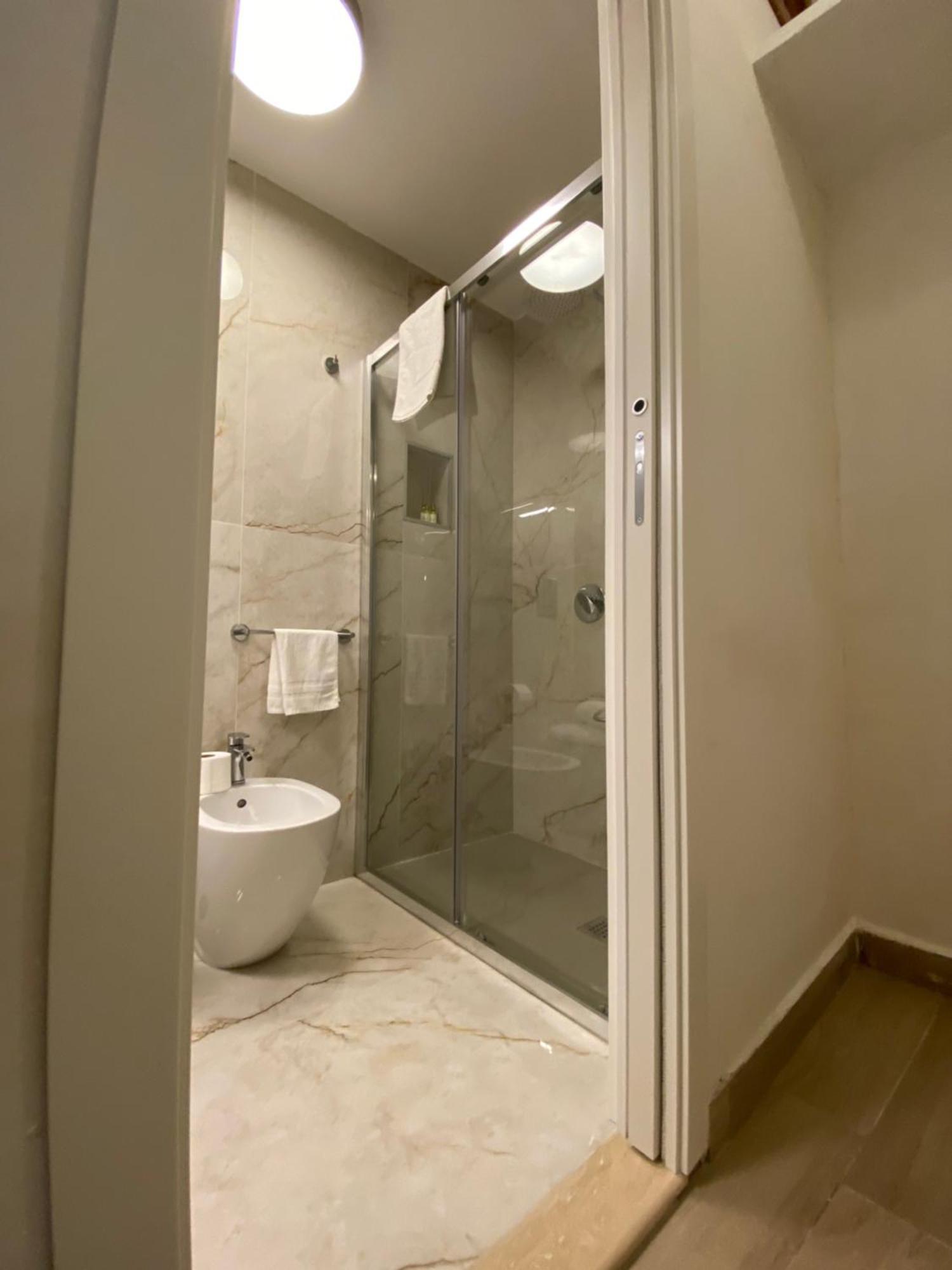 Paura Suite Apartment نابولي المظهر الخارجي الصورة